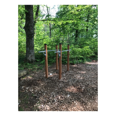 Outdoor Fitnessgerät: Barren, Kraft, Gleichgewicht, Dehnen