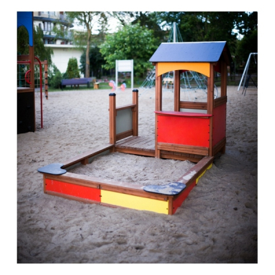 Sandkasten Villa für Spielplatz und Kindergarten