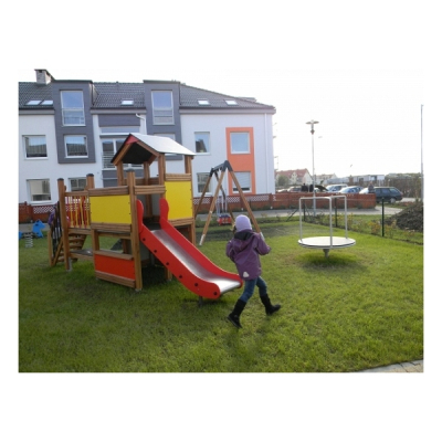 Spielanlage Landhaus für Spielplatz und Kindergarten
