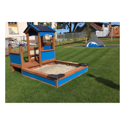 Spielhaus mit Orca für Spielplatz und Kindergarten