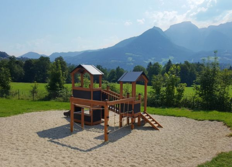 Spielanlage Turm für Spielplatz und Kindergarten