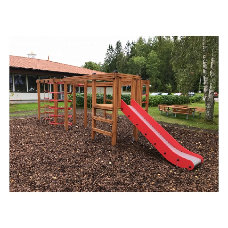 Große Kletteranlage mit Rutsche für den Spielplatz
