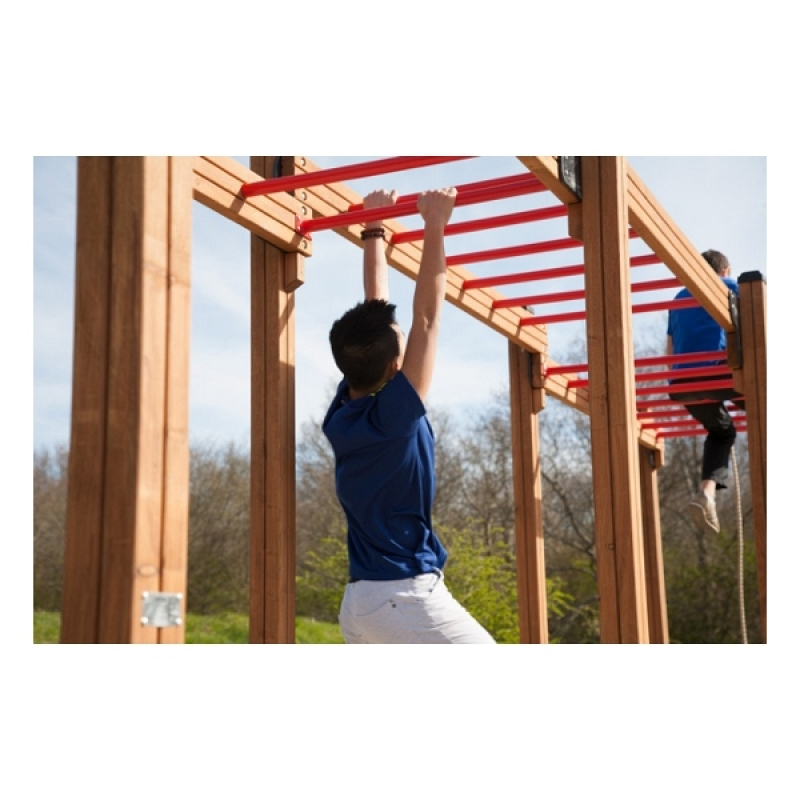 Outdoor Fitnessgerät: Hangeln, Seilklettern mit Seitentritt