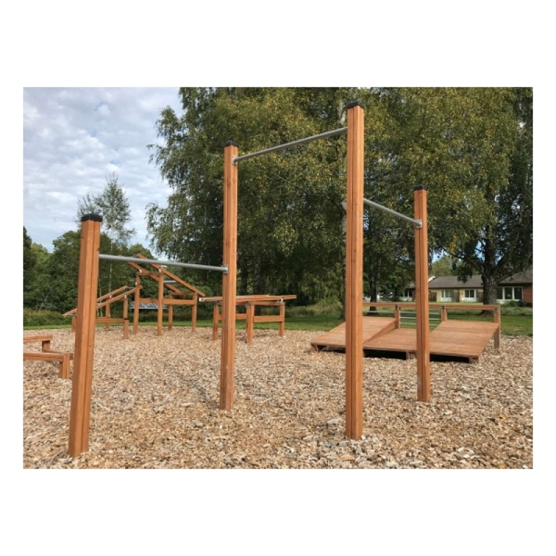 Outdoor Fitnessgerät: Dreifach-Reckstange, Kraft, Gleichgewicht