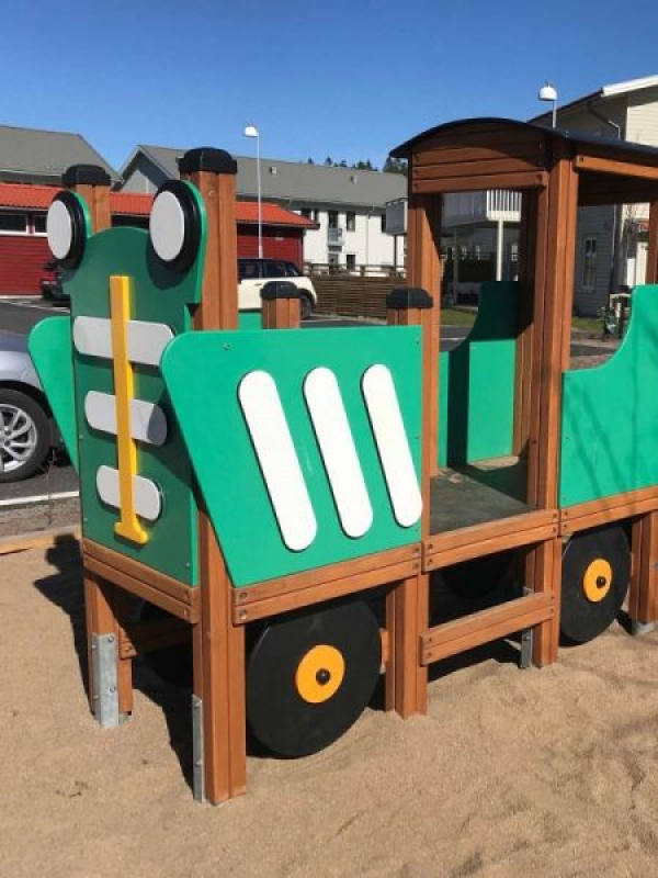 Traktor mit Anhänger für Spielplatz und Kindergarten