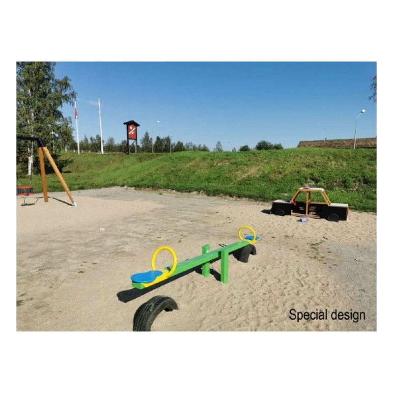 Wippe gerade für Spielplatz und Kindergarten