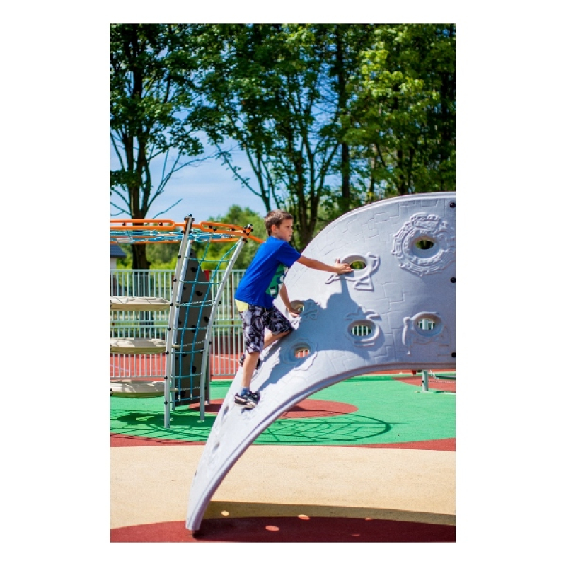 Klettergerüst Aztekenbogen für Spielplatz und Kindergarten