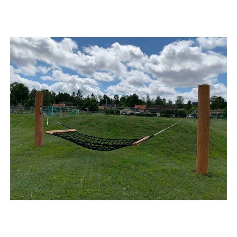 Hängematte mit Holzpfosten für Spielplatz und Kindergarten