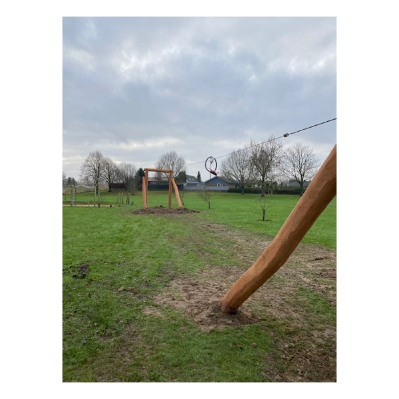 Robinia Seilbahn für den Spielplatz