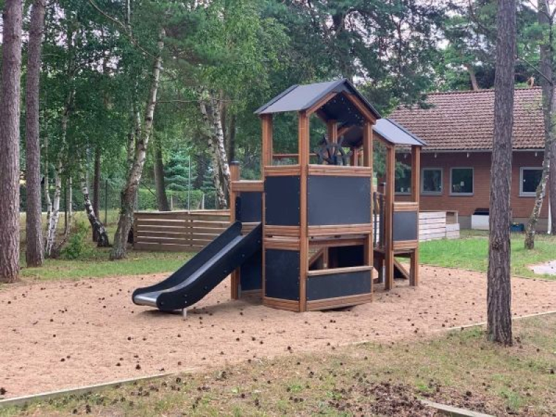 Spielanlage Schloss für Spielplatz und Kindergarten